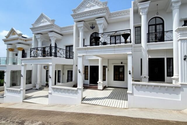 Hunian Bergaya Eropa Classic di Kranggan